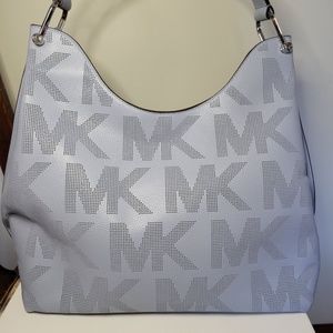 Michael Kors Joan XL Slouchy Shoulder bag Pale Blue